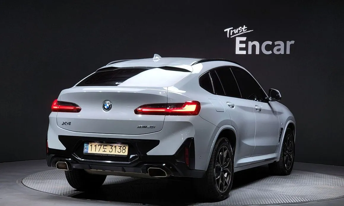 BMW X4 2023 из KR, фото 3