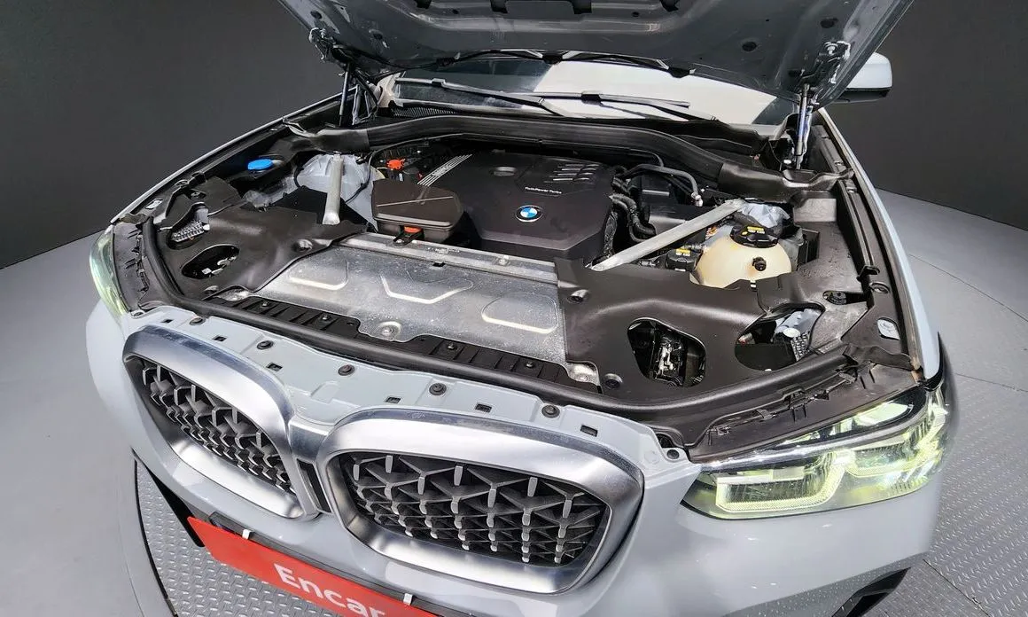 BMW X4 2023 из KR, фото 4