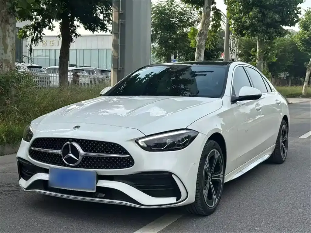 Mercedes-Benz C-Class — фото 1