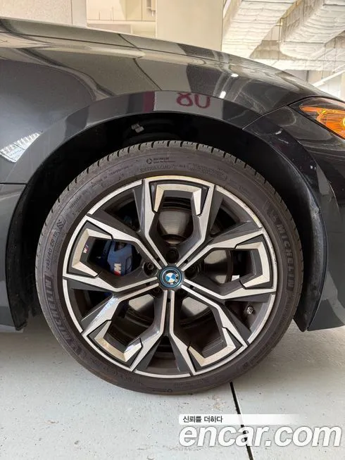 BMW i4 2024 из KR, фото 4