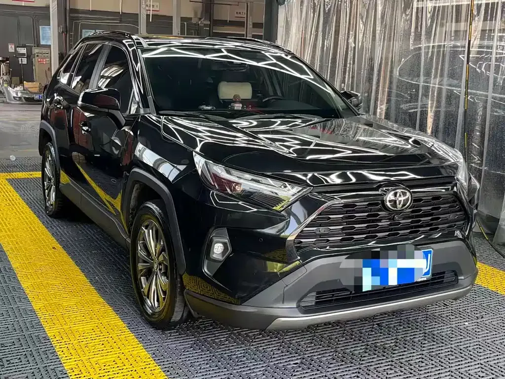 Toyota RAV4 — фото 10