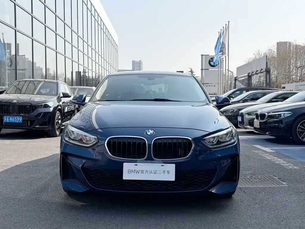 BMW 1 Series 2021 из CN, фото 8