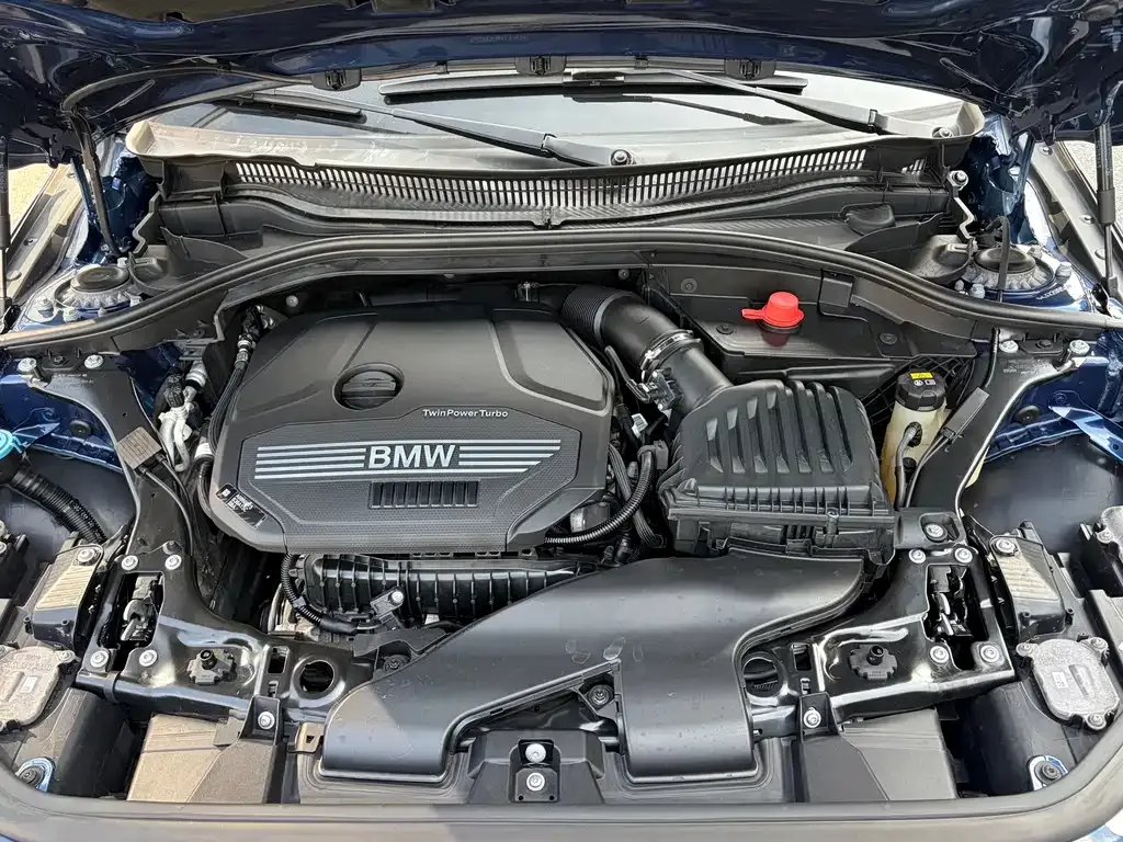 BMW 1 Series 2021 из CN, фото 3