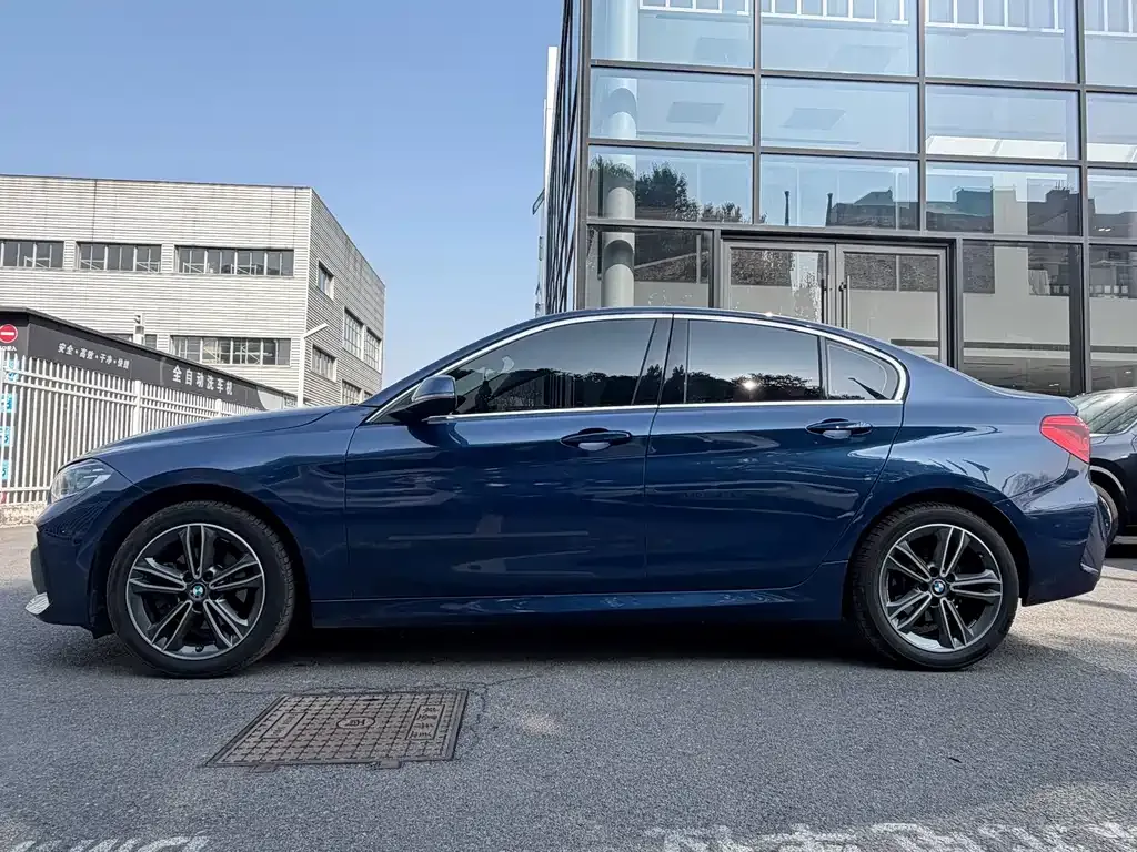 BMW 1 Series 2021 из CN, фото 5