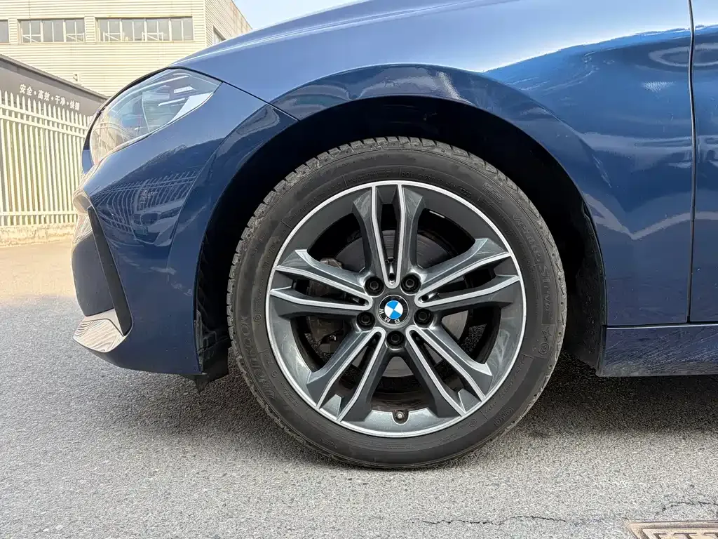 BMW 1 Series 2021 из CN, фото 10