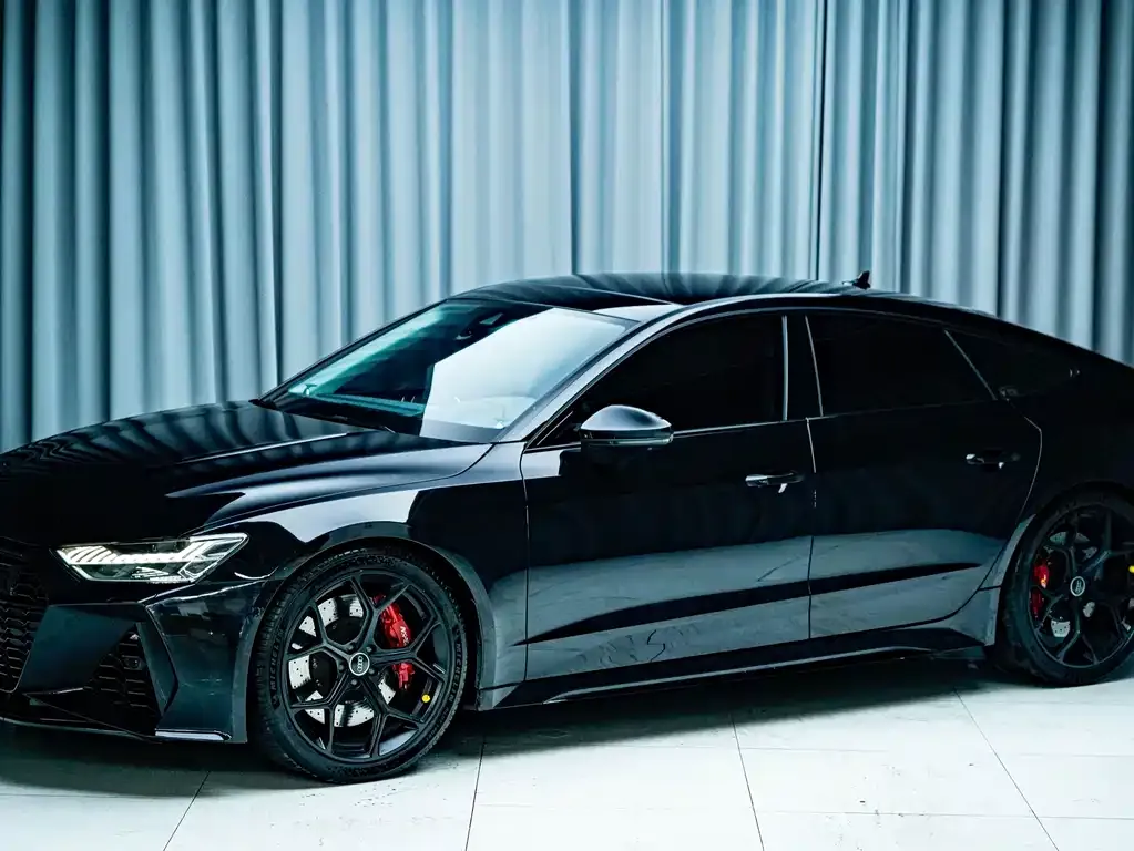 Audi A7 — фото 1