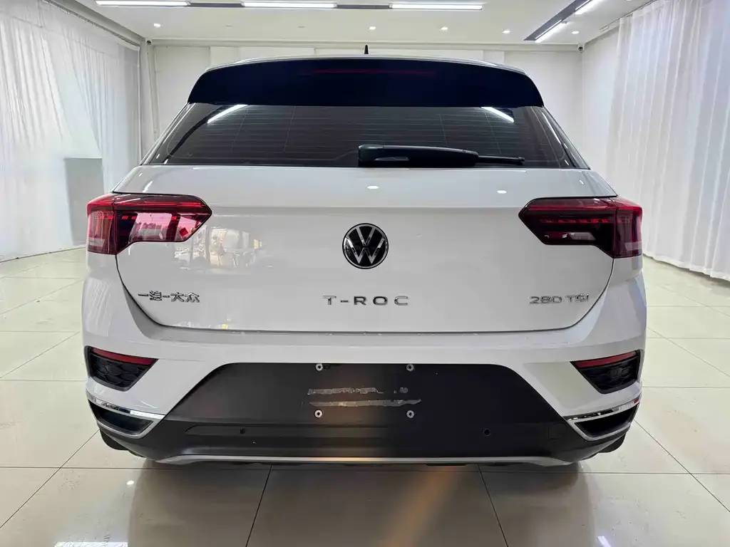 Volkswagen T-Roc — фото 4