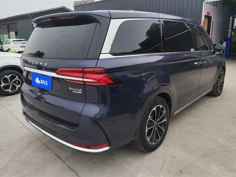 Roewe iMAX8 — фото 9