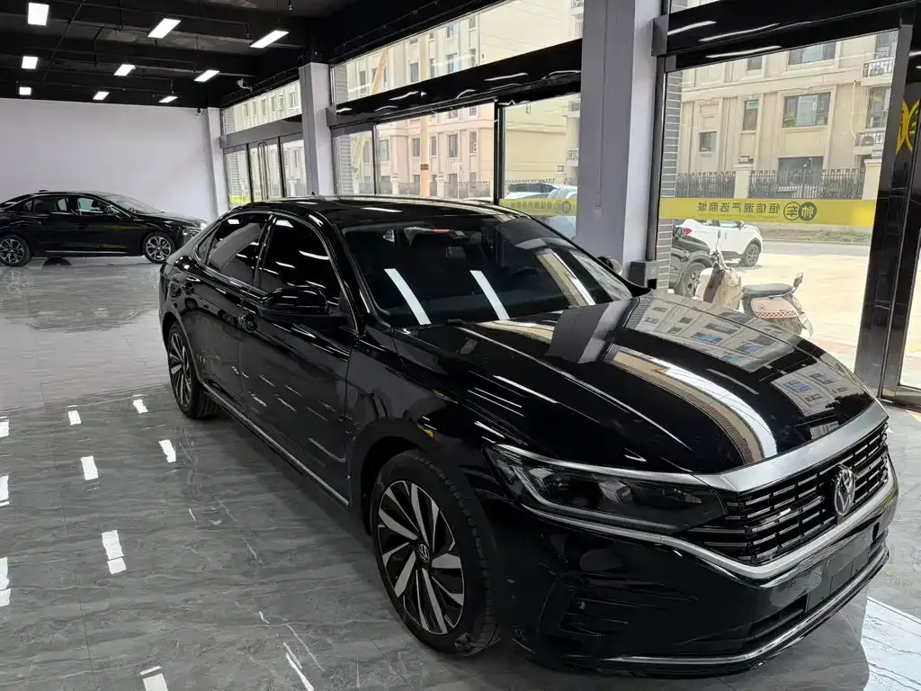 Volkswagen Passat — фото 5