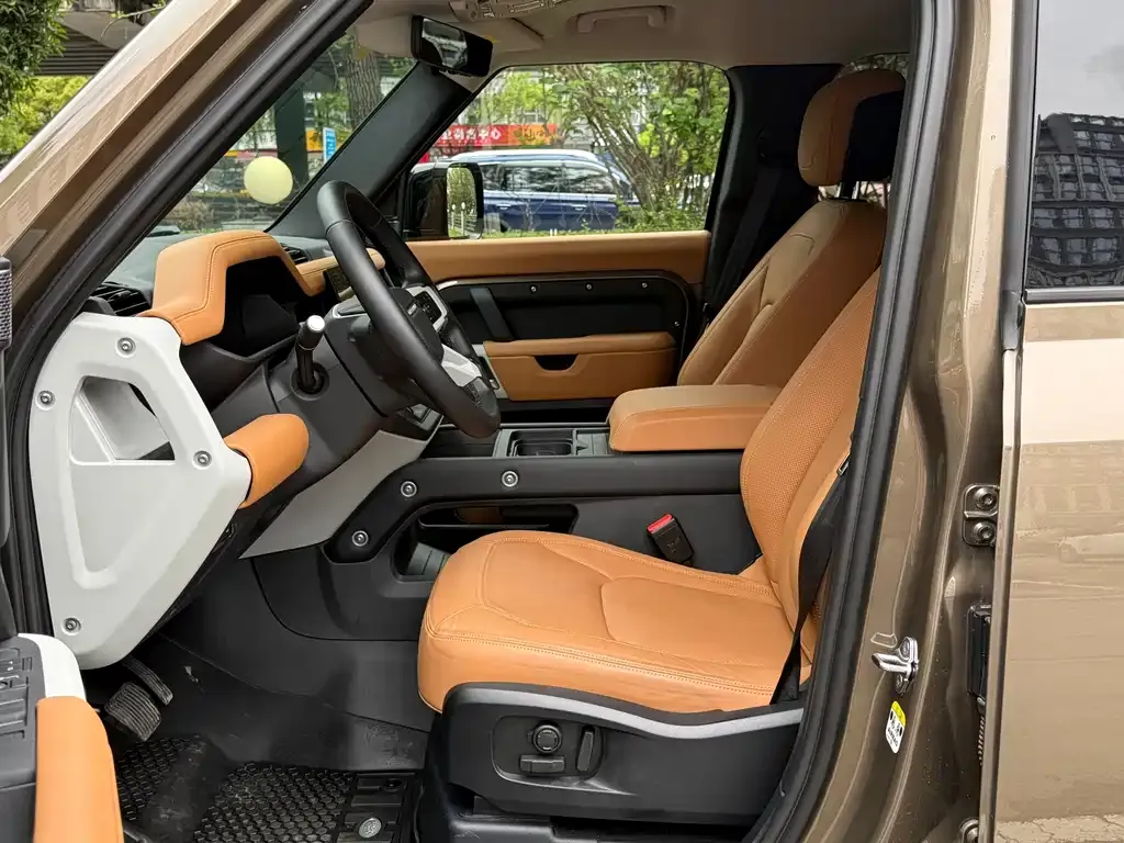 Land Rover Defender — фото 2