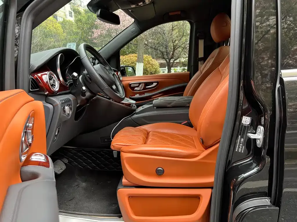 Mercedes-Benz V-Class — фото 4