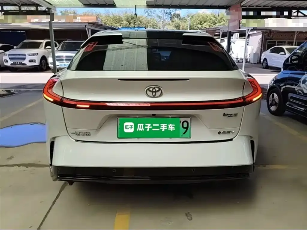 Toyota bZ5 2025 из CN, фото 3