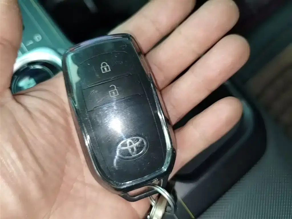 Toyota bZ5 2025 из CN, фото 5