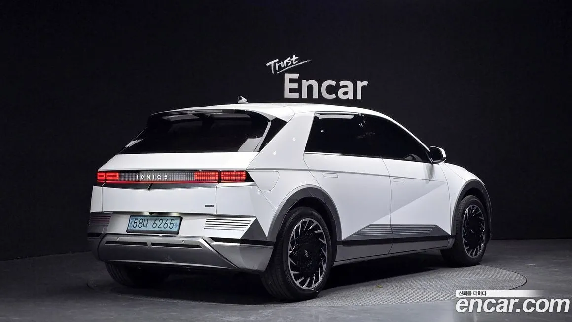 Hyundai Ioniq5 — фото 2
