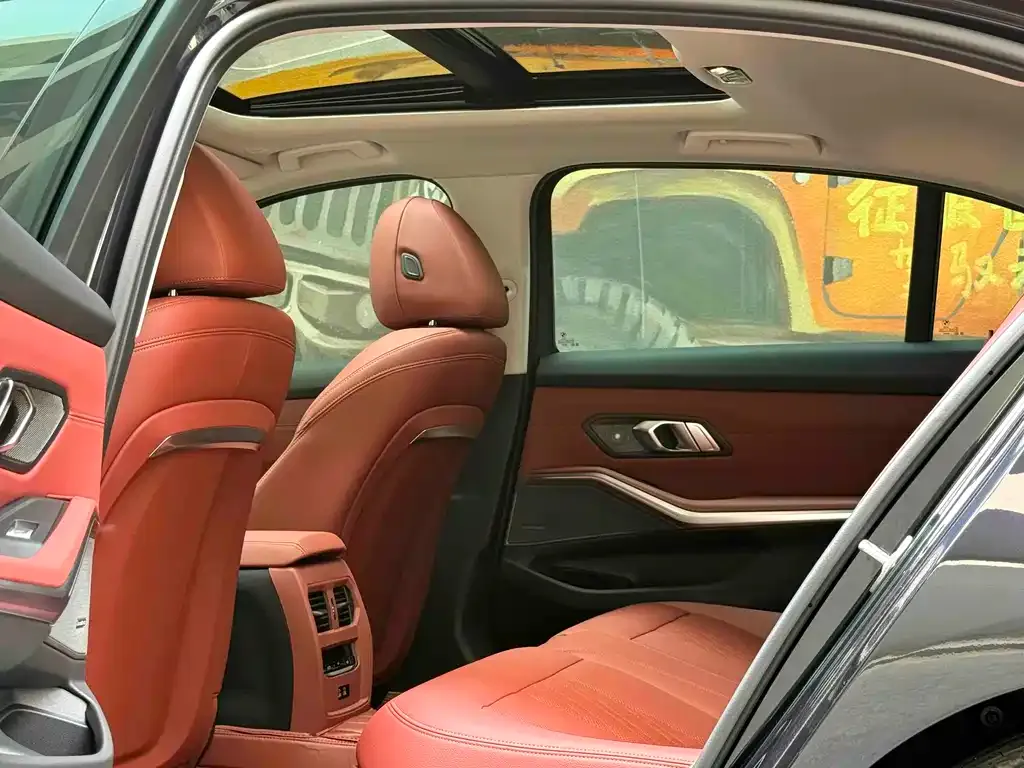 BMW 3 Series 2026 из CN, фото 4