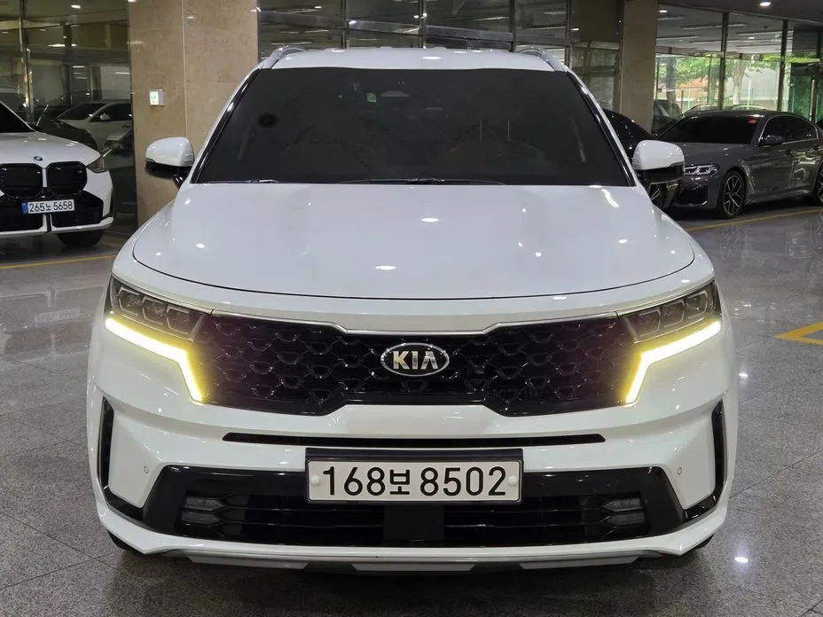 Kia Sorento — фото 8