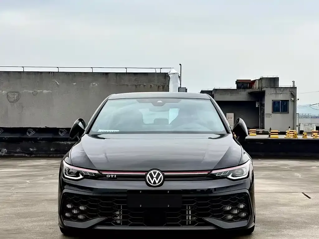 Volkswagen Golf GTI — фото 3