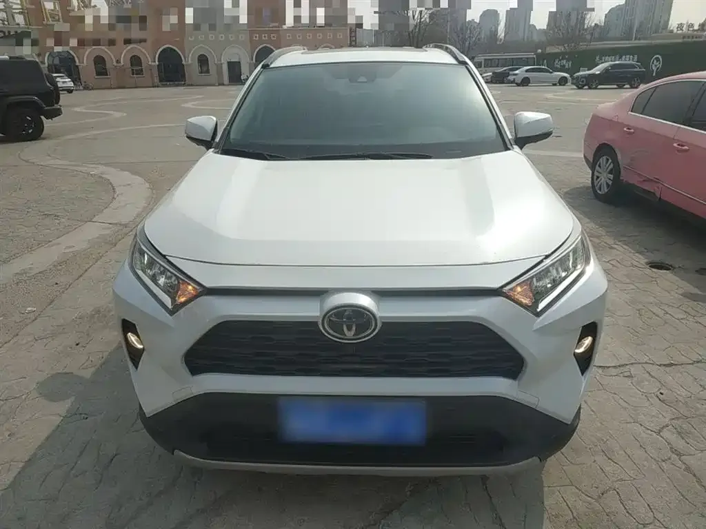 Toyota RAV4 2021 из CN, фото 10