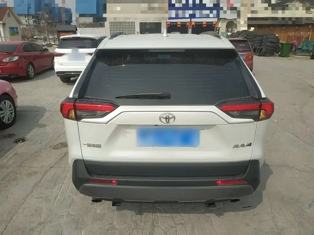 Toyota RAV4 2021 из CN, фото 8