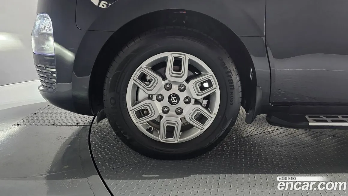 Hyundai Staria 2025 из KR, фото 3