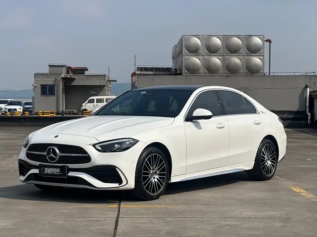 Mercedes-Benz C-Class — фото 1