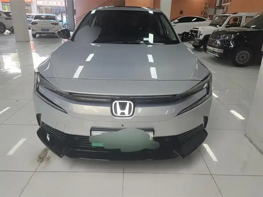 Honda e:NP2 2024 из CN, фото 9