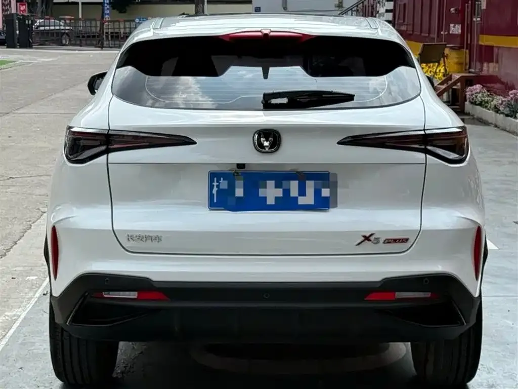 Changan X5 PLUS — фото 9