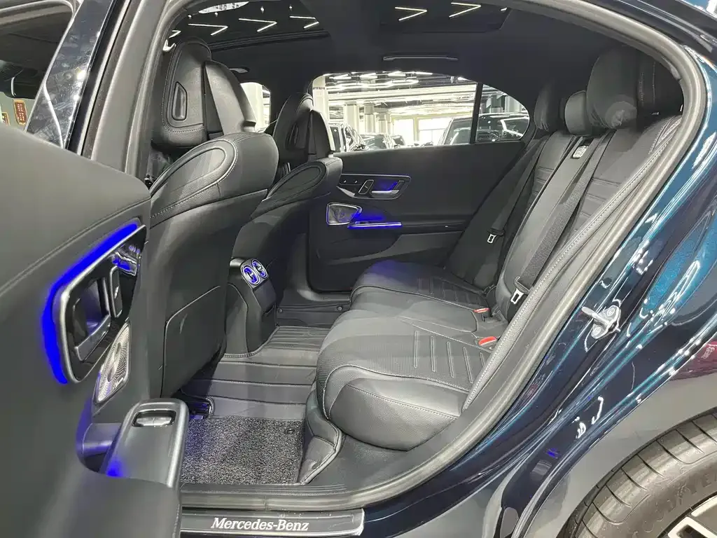 Mercedes-Benz C-Class 2023 из CN, фото 2
