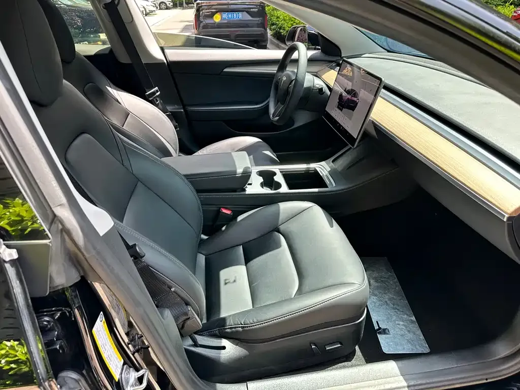 Tesla Model 3 2023 из CN, фото 7