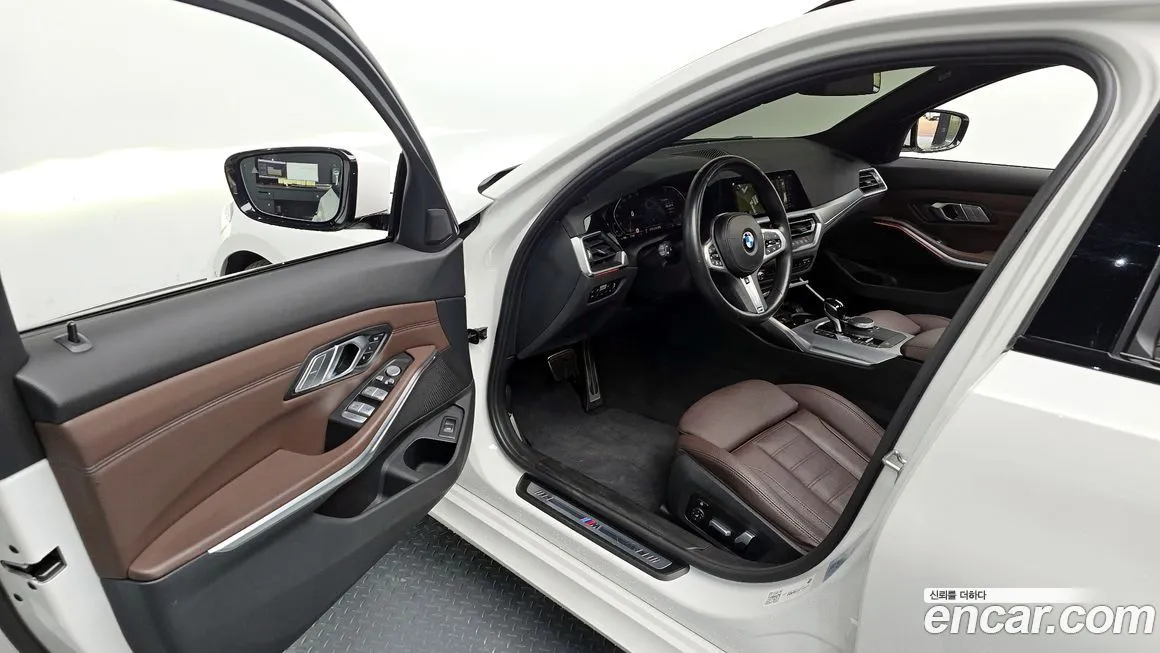 BMW 3-Series 2022 из KR, фото 10