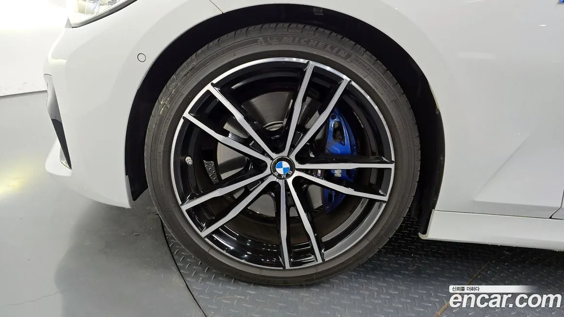 BMW 3-Series 2022 из KR, фото 7