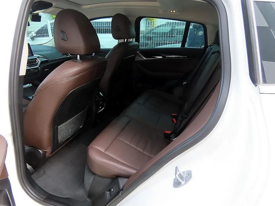 BMW X4 2023 из KR, фото 8