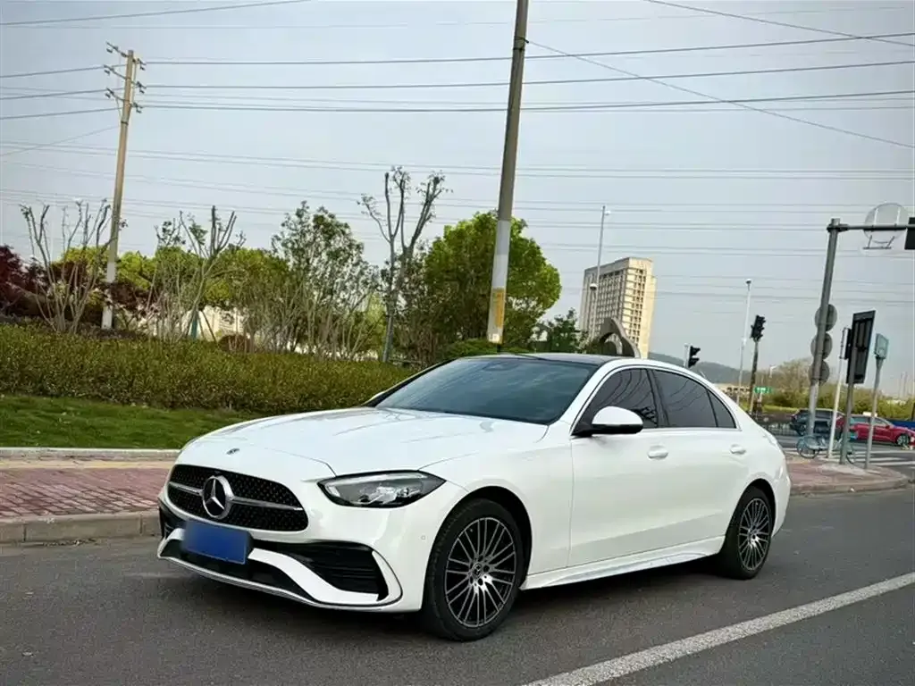 Mercedes-Benz C-Class — фото 1