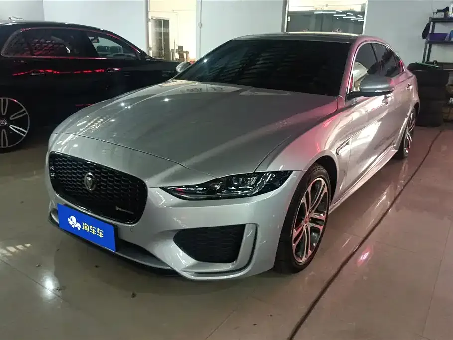Jaguar XEL — фото 1