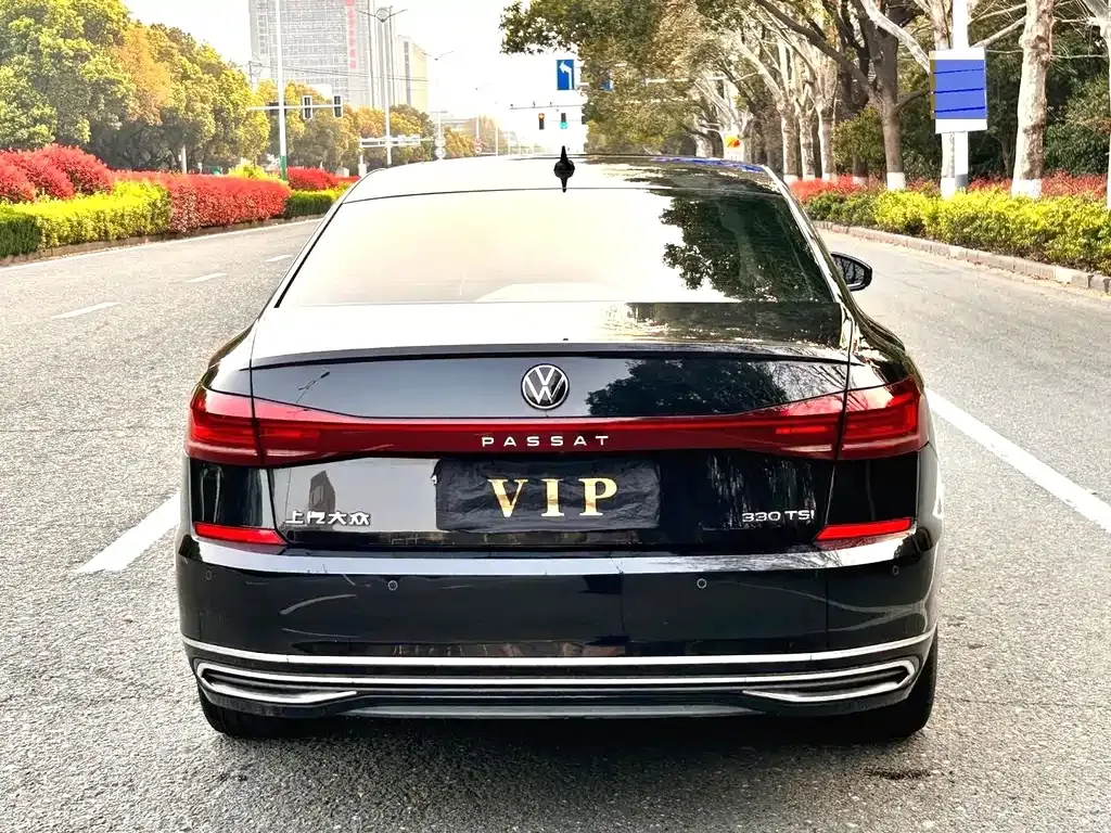 Volkswagen Passat — фото 3