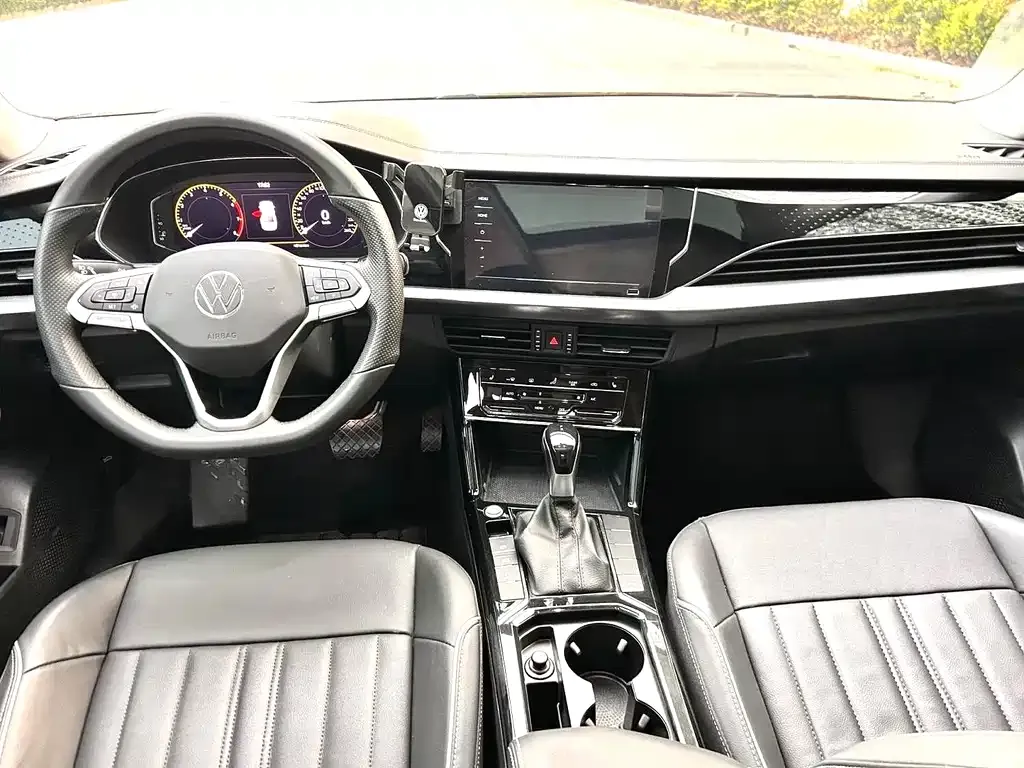 Volkswagen Passat — фото 2