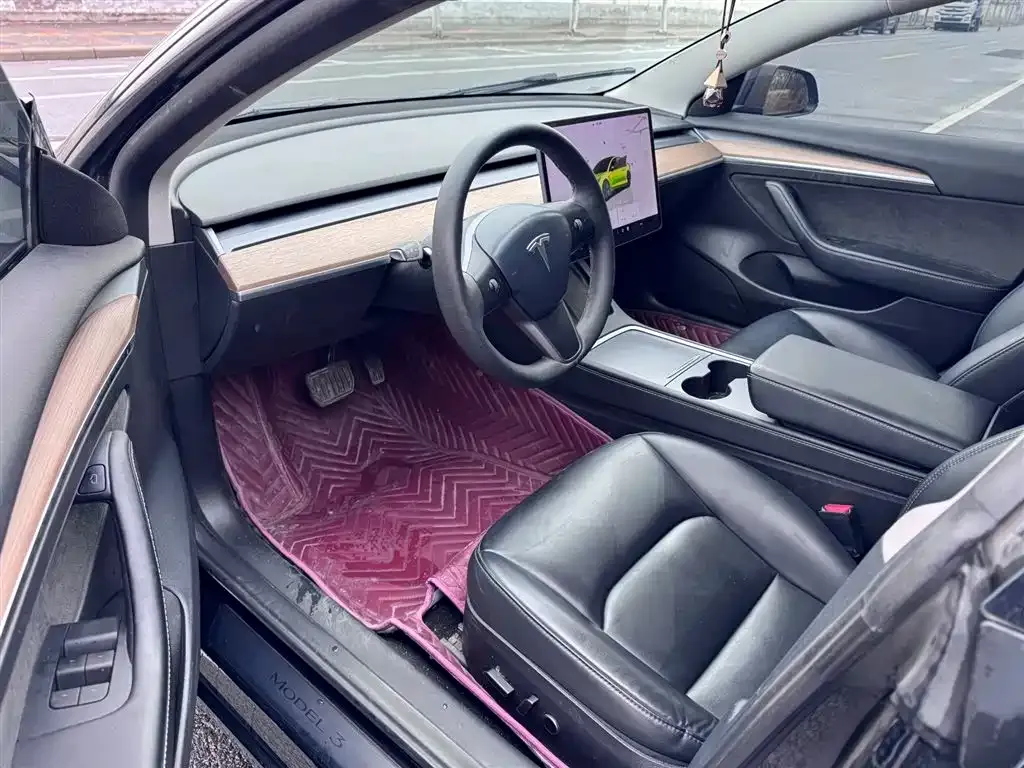 Tesla Model 3 — фото 5