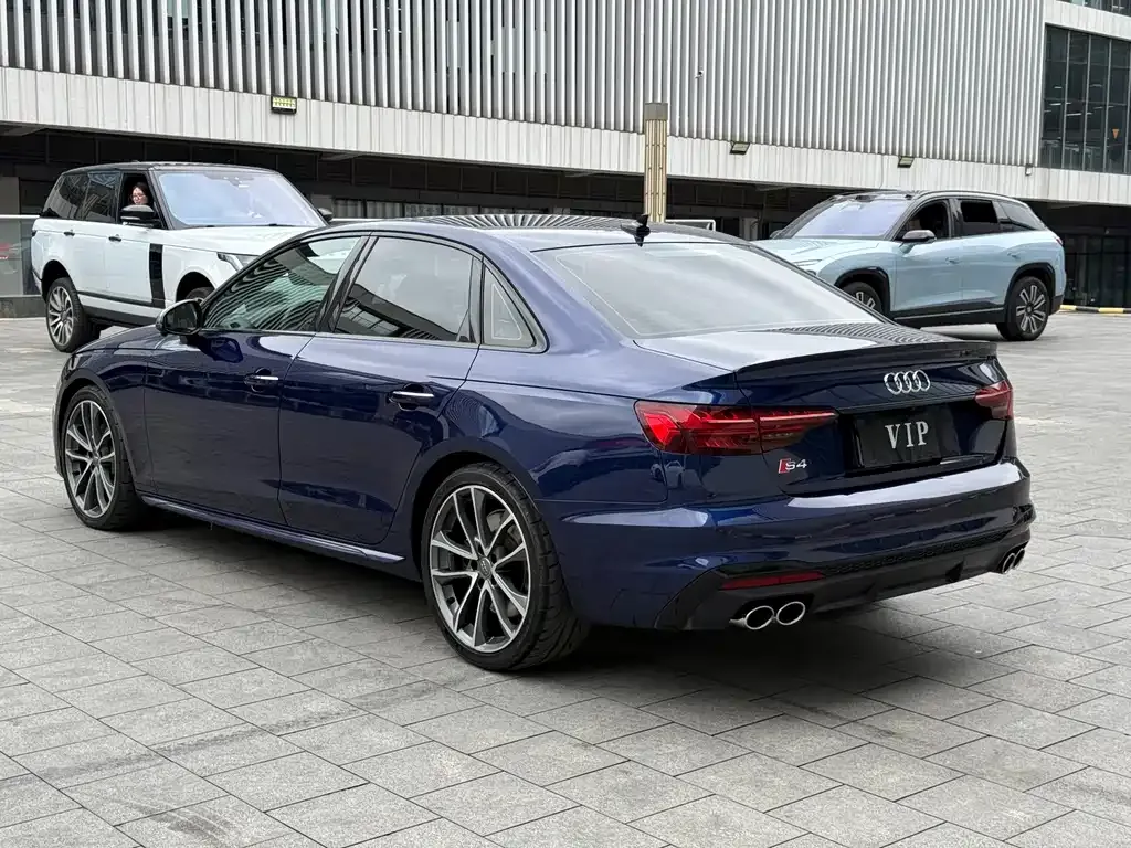 Audi S4 — фото 9