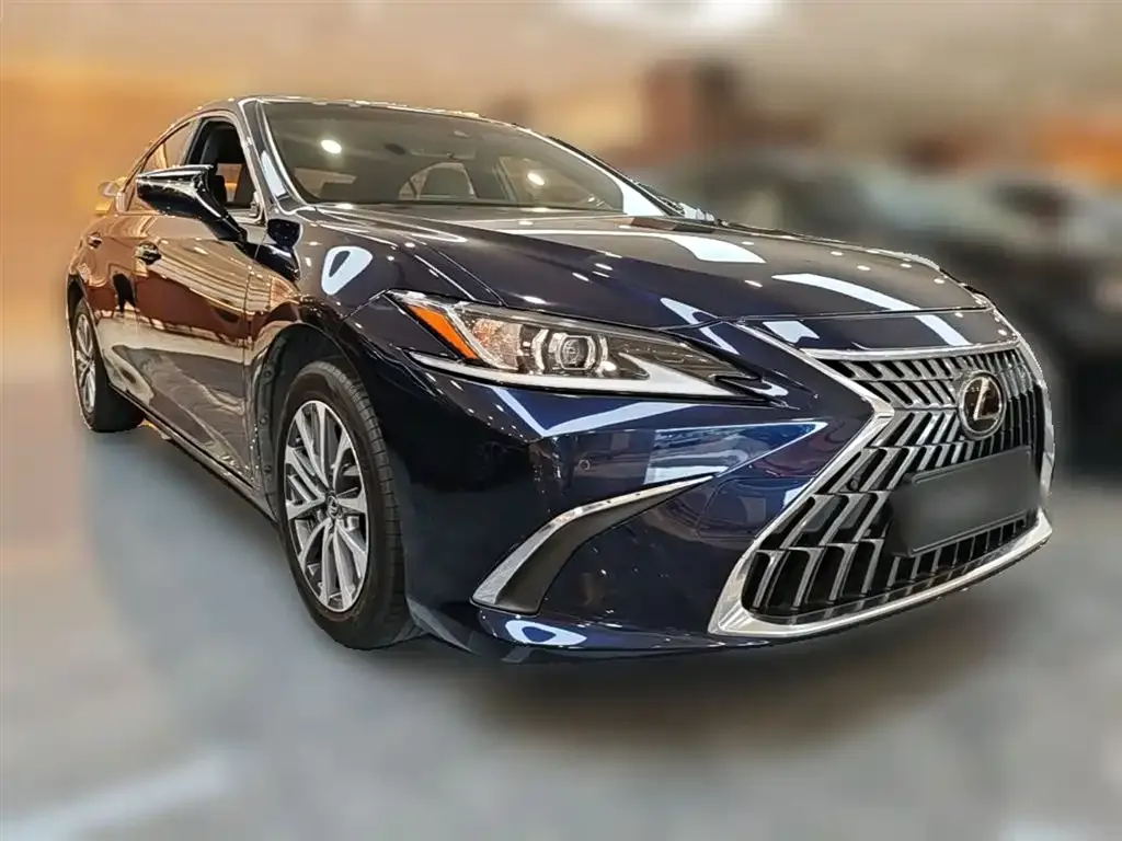 Lexus ES — фото 4