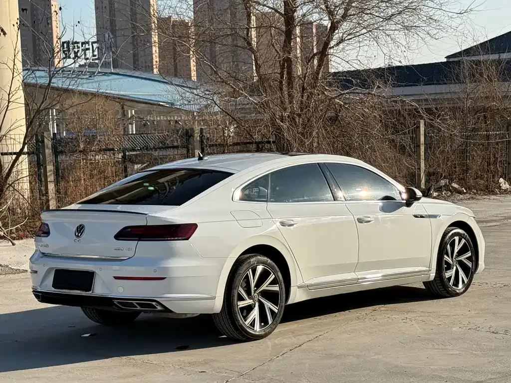 Volkswagen CC — фото 10