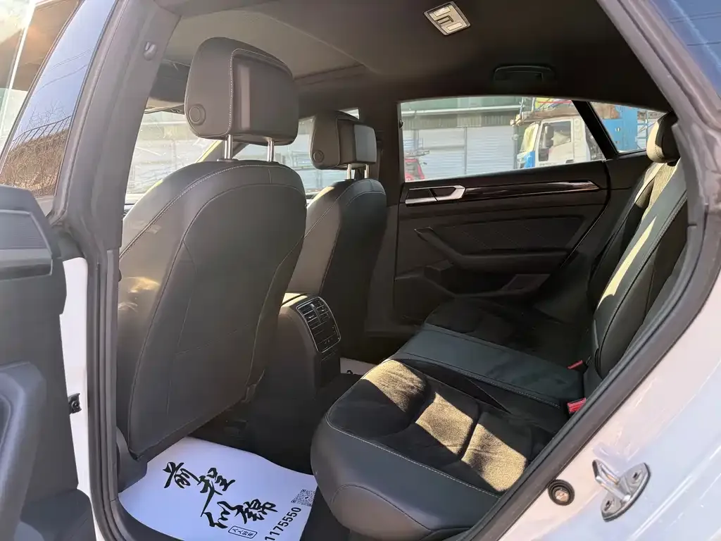 Volkswagen CC — фото 3