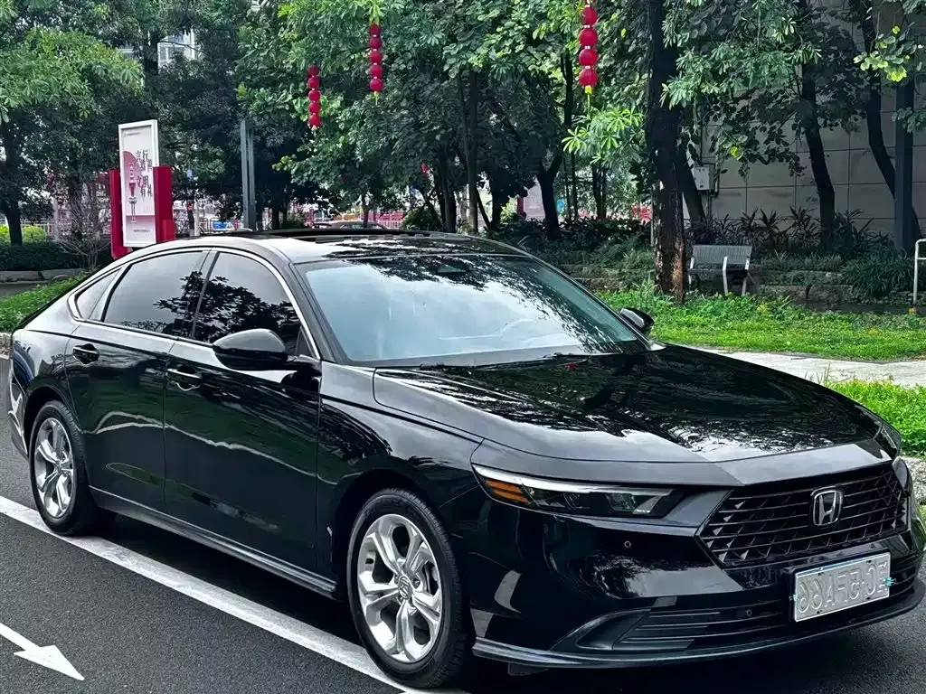 Honda Accord — фото 9