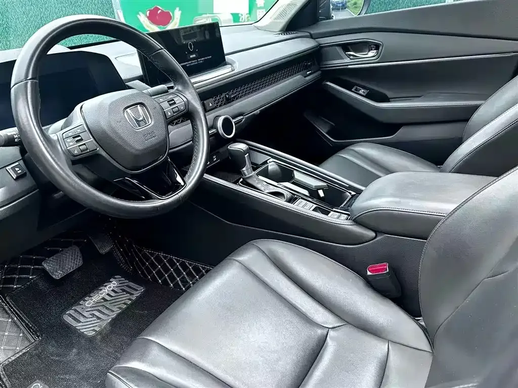 Honda Accord — фото 3