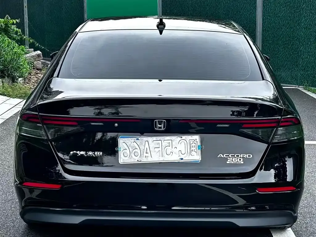Honda Accord — фото 5