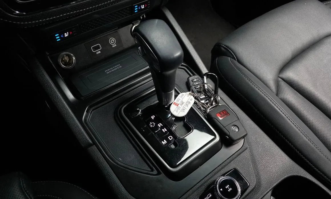 KG Mobility (Ssangyong) Rexton — фото 4