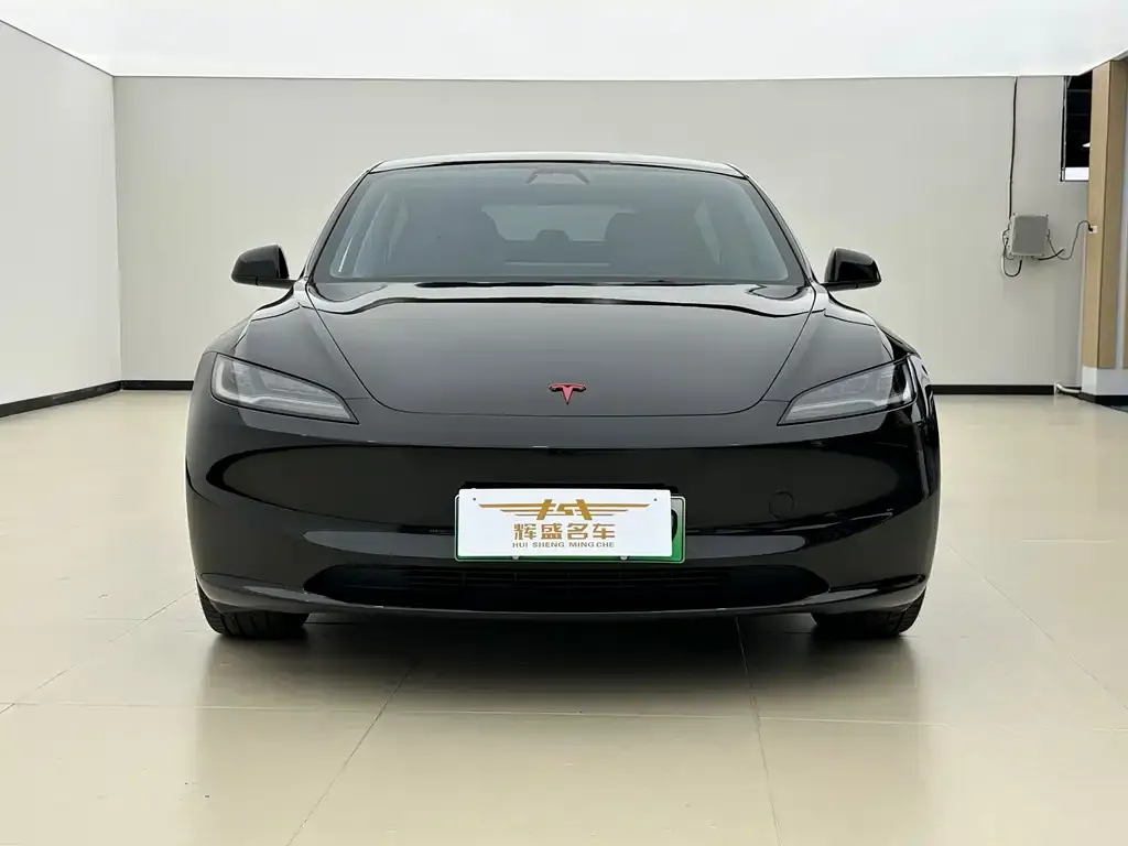 Tesla Model 3 — фото 4