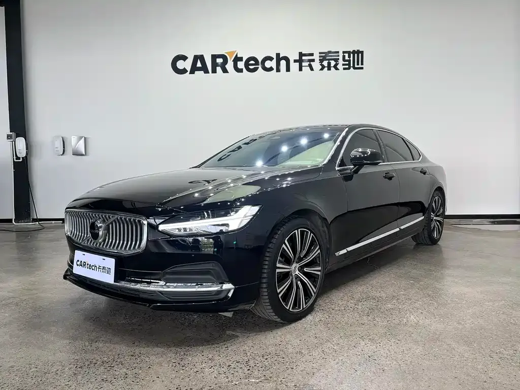 Volvo S90 — фото 1
