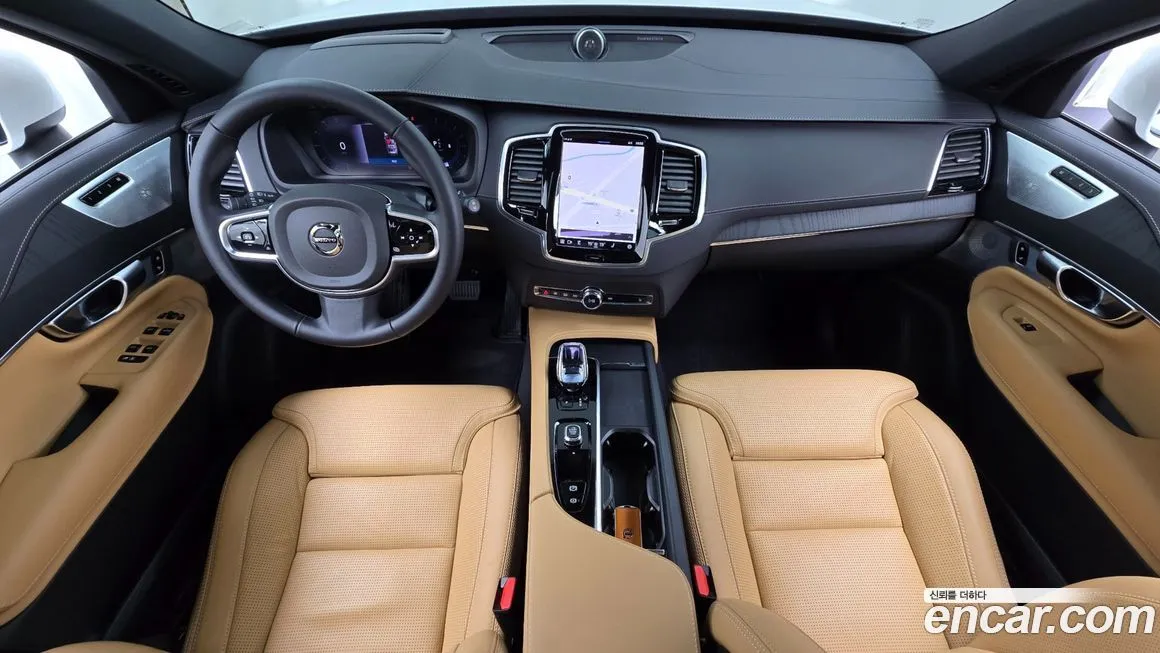 Volvo XC90 — фото 10