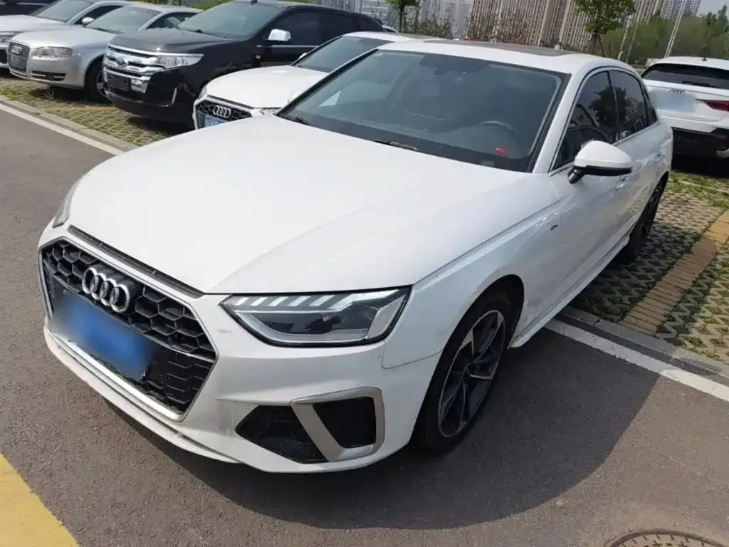 Audi A4L 2024 из CN, фото 1