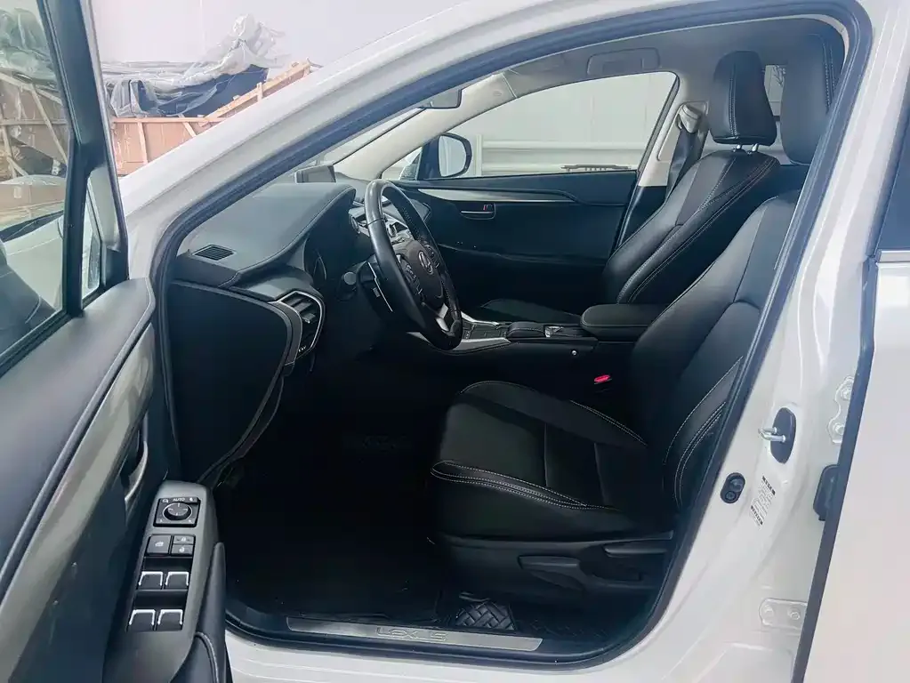 Lexus NX 2021 из CN, фото 8
